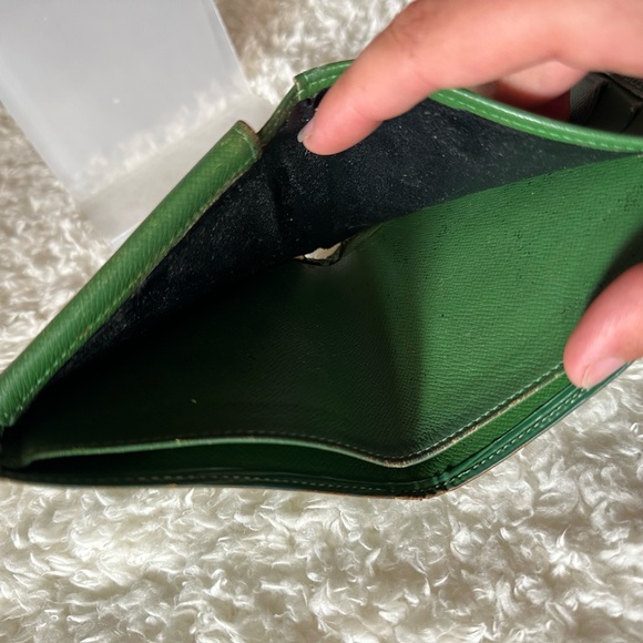 Louis Vuitton Green Epi Bi Fold Wallet - Picture 7 of 9
